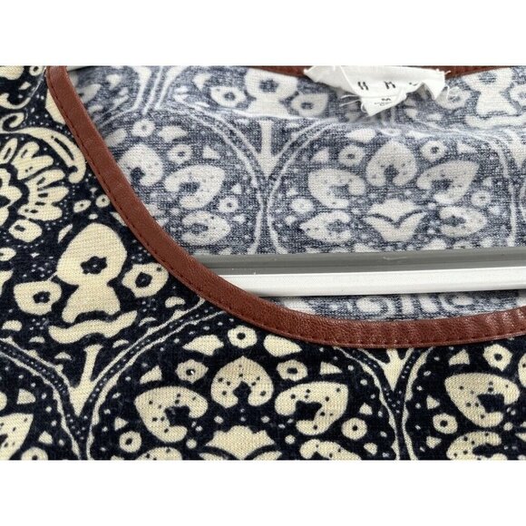 THML Sleeveless Pullover Knit Dress Size Medium Navy Faux Leather Trim - Picture 7 of 8